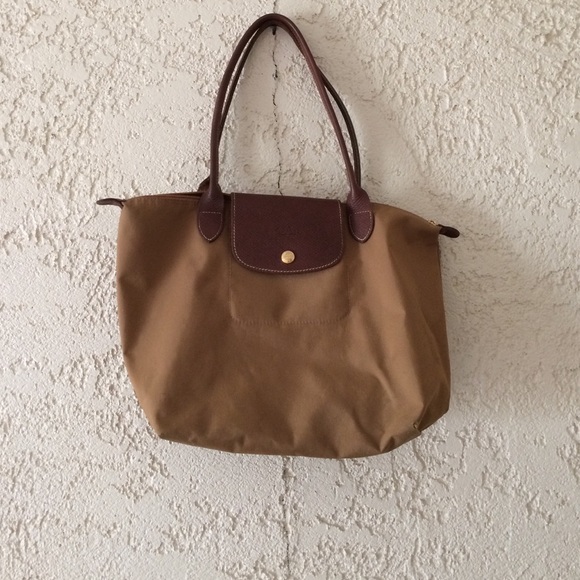 Longchamp Handbags - Longchamp small tote