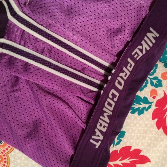 SOLD: Nike Pro Combat 2-in-1 Running Shorts - Picture 4 of 4