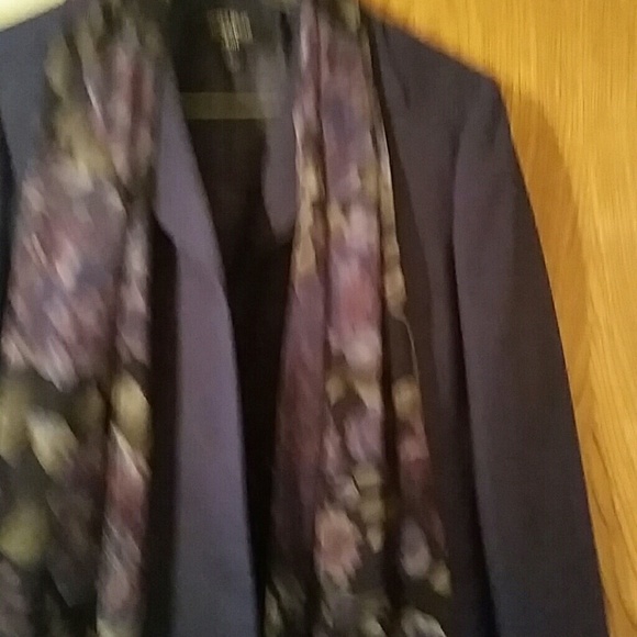 Suit - Picture 2 of 3
