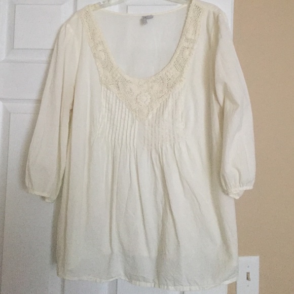 Bohemian Top with Crochet Collar