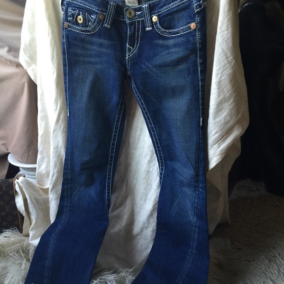 Sold๐๐๐๐๐๐๐ - Picture 2 of 4