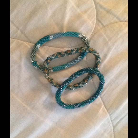 Bundle for @juliab11