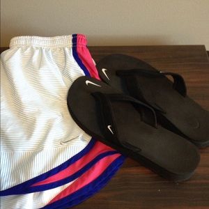 Nike flip flops