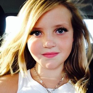 Meet your Posher, Skylar