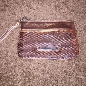 Express sequin clutch