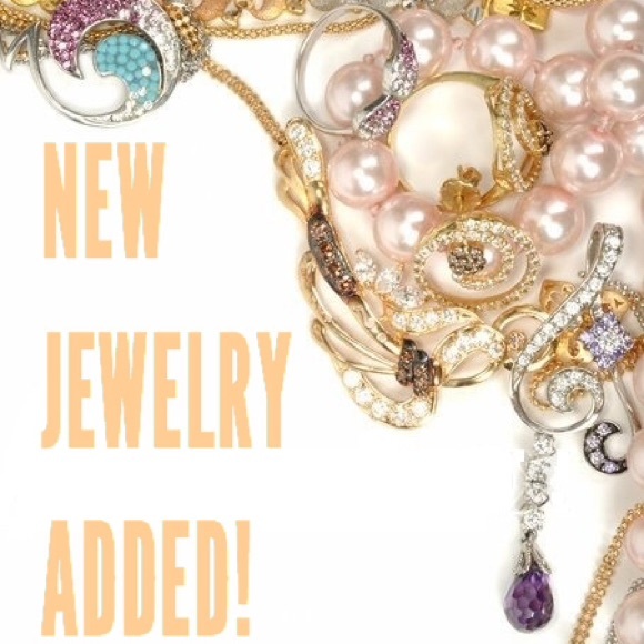 Jewelry Jewelry - LOTS of Jewelry!!