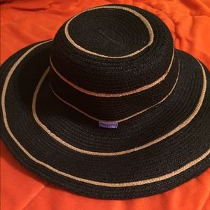 Summer Hat. Wide-Brim Wallaroo Savanah.