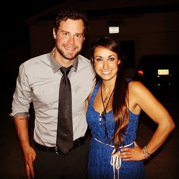 About Me!! Hi 👋🏻 - Picture 3 of 4