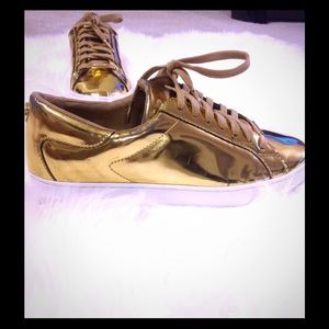 ✨Micheal Kors Gold Sneakers✨