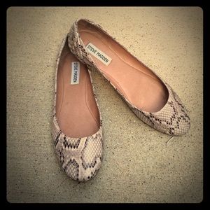 Steve Madden Flats