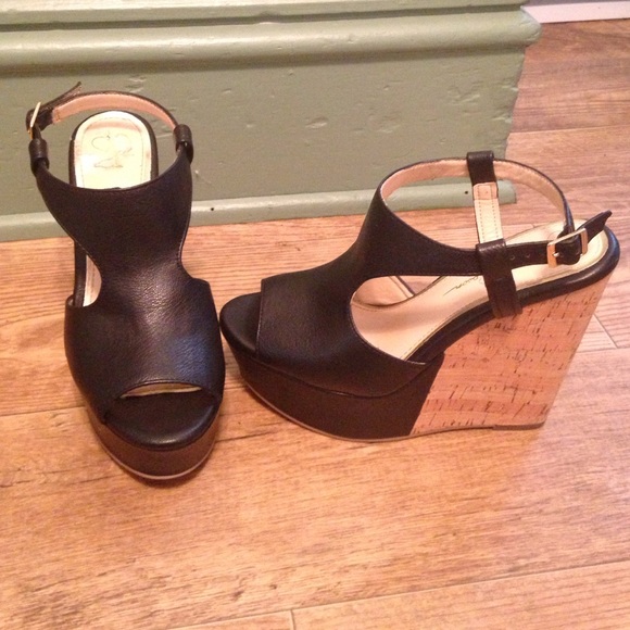 Jessica Simpson wedges