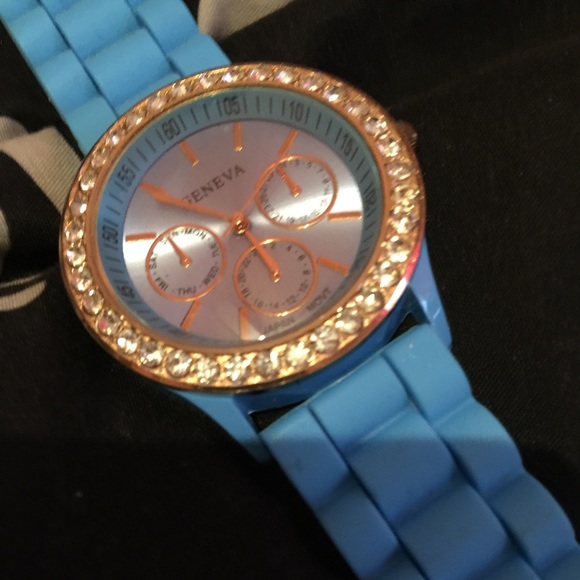 Geneva Watch - Picture 1 of 2