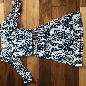 Damask dress with belt