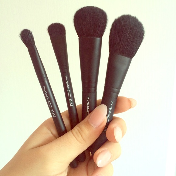 Limited edition M.A.C brushes and case