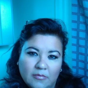 Meet your Posher, Adriana