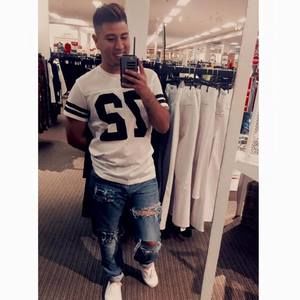 Meet your Posher, Jonathon