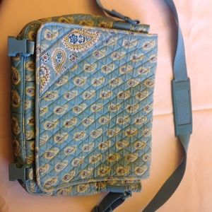 Laptop messenger bag