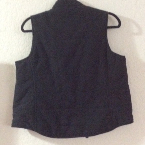 Vest - Picture 2 of 3