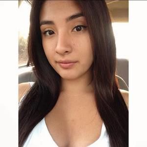 Meet your Posher, Adriana