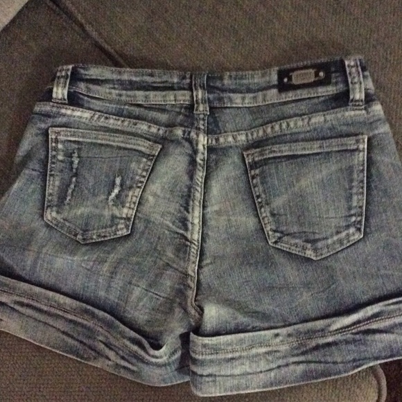 Shorts - Picture 2 of 3