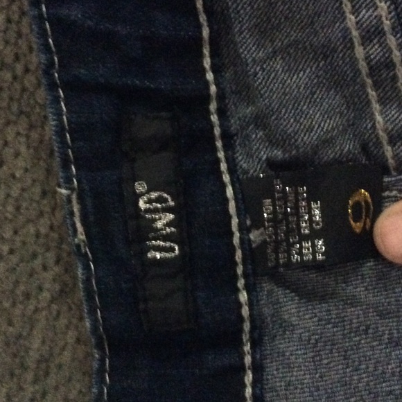 Shorts - Picture 3 of 3