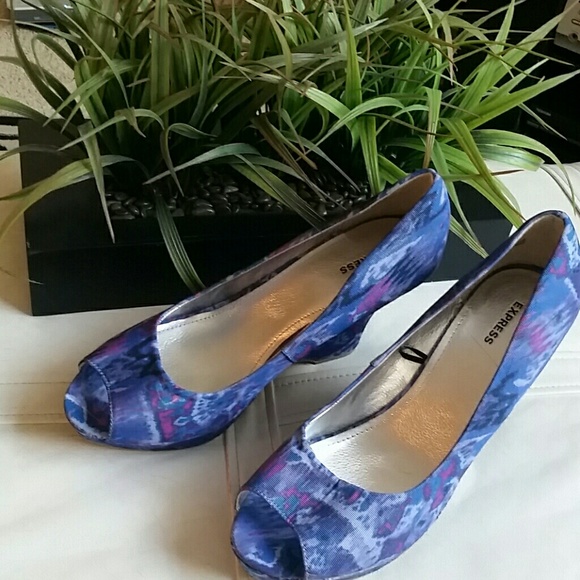 Blue Multi Colored Wedge - Picture 2 of 4