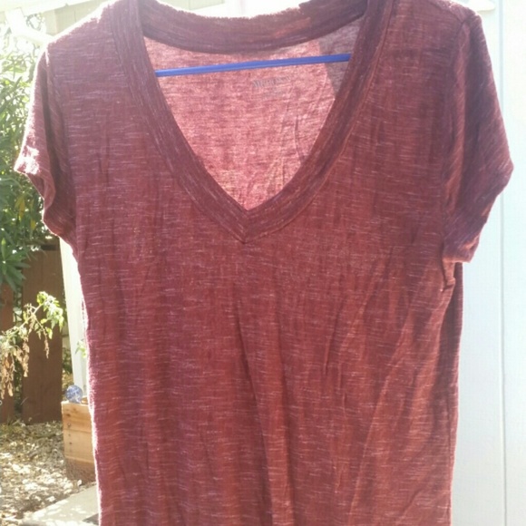 ***SOLD*** V-Neck T-shirt - Picture 3 of 3
