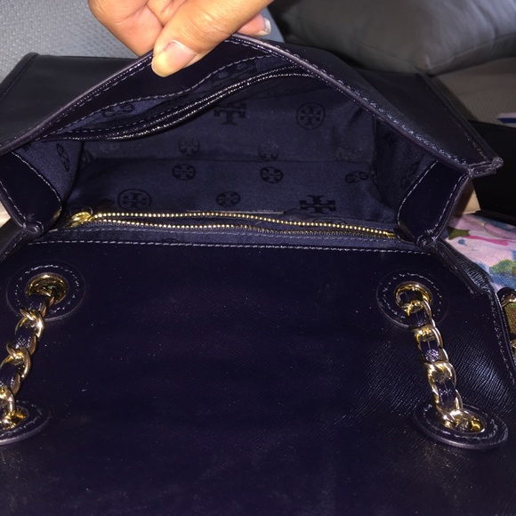 Tory Burch 'Fleming' Medium Bag Navy Blue EUC - Picture 2 of 4