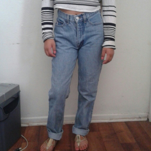 Guess vintage mom jeans. Authentic