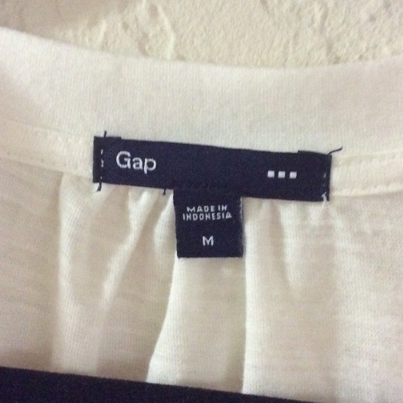 Top - Picture 2 of 4