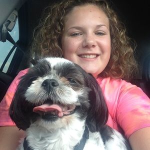 Meet your Posher, Emily