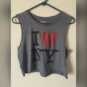 Cropped muscle tee