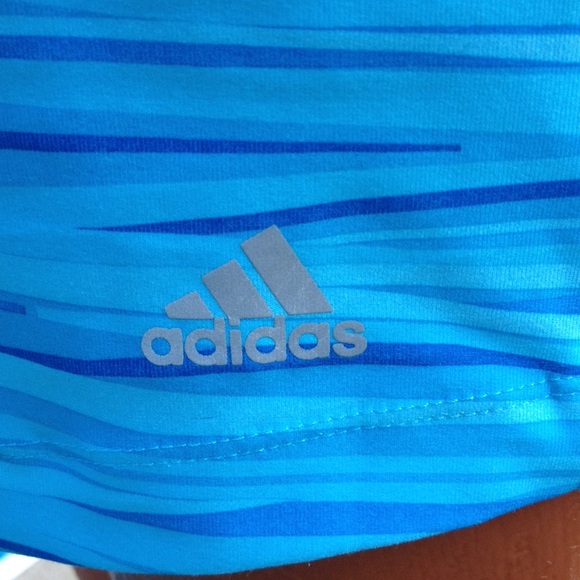 Adidas CLIMALITE workout top with inside bra. - Picture 3 of 4