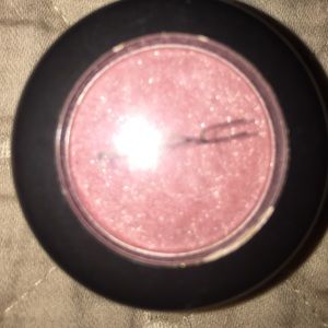 MAC Lustre eyeshadow