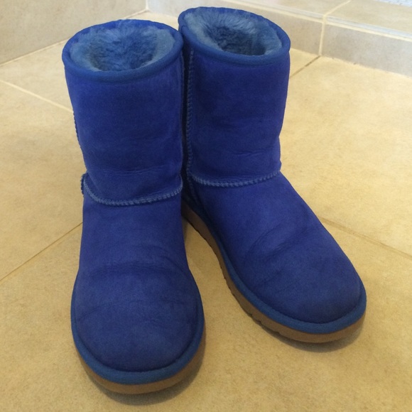 Blue Classic Uggs - READ DESCRIPTION