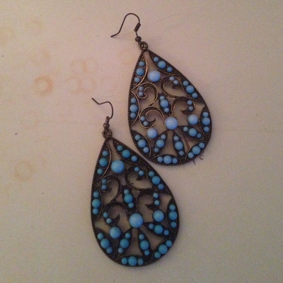 Forever 21 Accessories - Bronze and Blue earrings