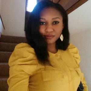 Meet your Posher, Omoyemi