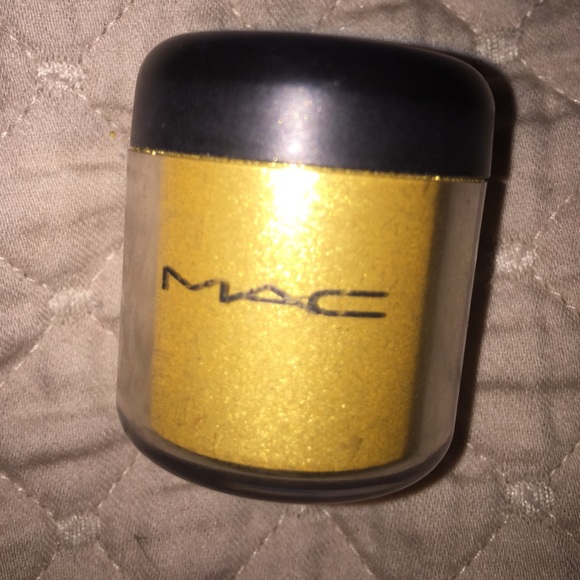 MAC Pigment Color Powder