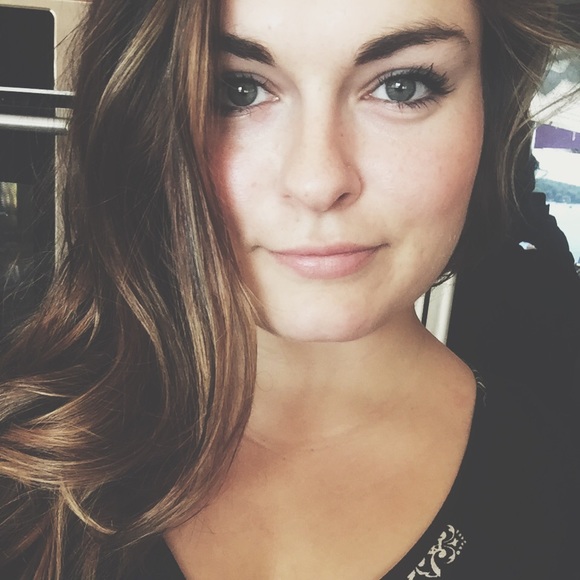 HELLO - Picture 3 of 4