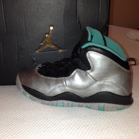 Air Jordan Lady Liberty 10's - Picture 2 of 4