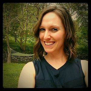 Meet your Posher, Laurie