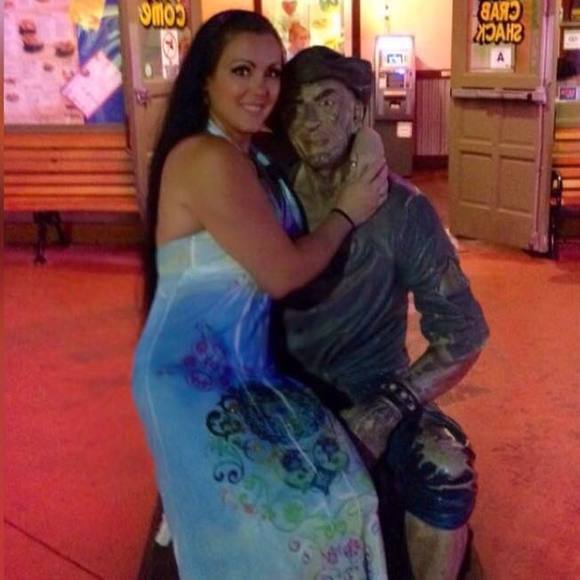 Meet your Posher, Melanie