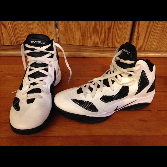 White and black women's hyperfuse