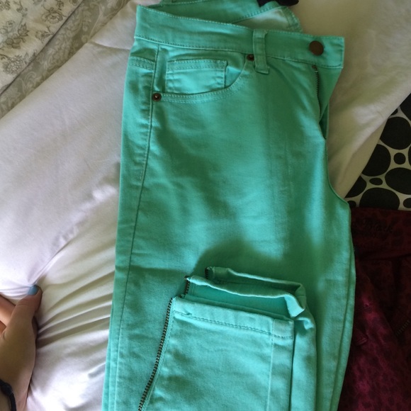 Skinny jeans