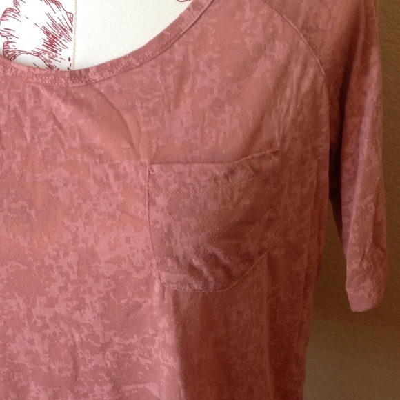 Pink top - Picture 2 of 4