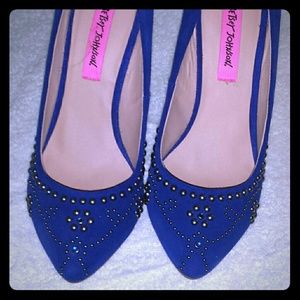 Betsy Johnson embellished blue suede wedges