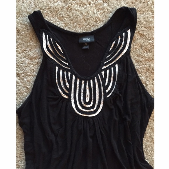 Xhilaration Tops - SALE🎉 Black Knit top!