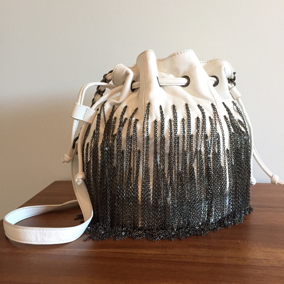 BCBGeneration Handbags - ⬇️ REDUCED ⬇️ NWT White Bucket Bag W/Chain Fringe
