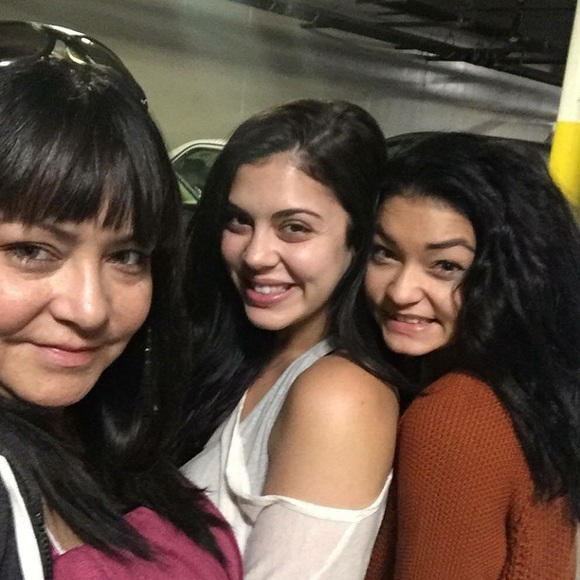 Meet your Posher, Dionne - Picture 2 of 4