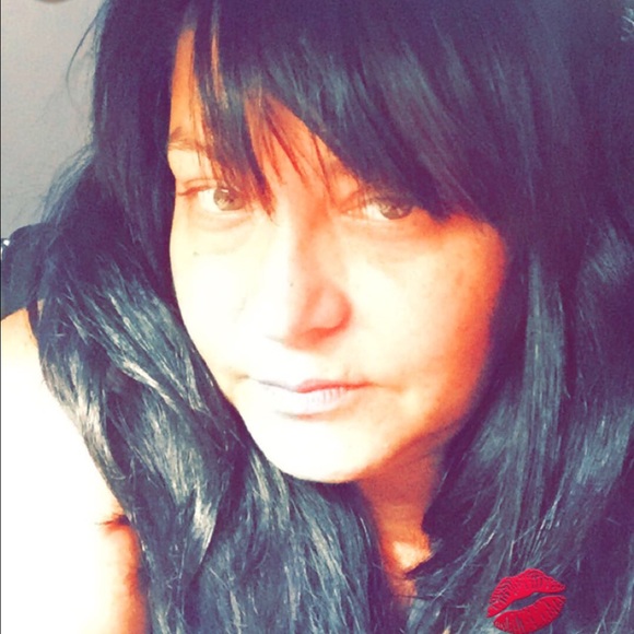 Meet your Posher, Dionne - Picture 4 of 4